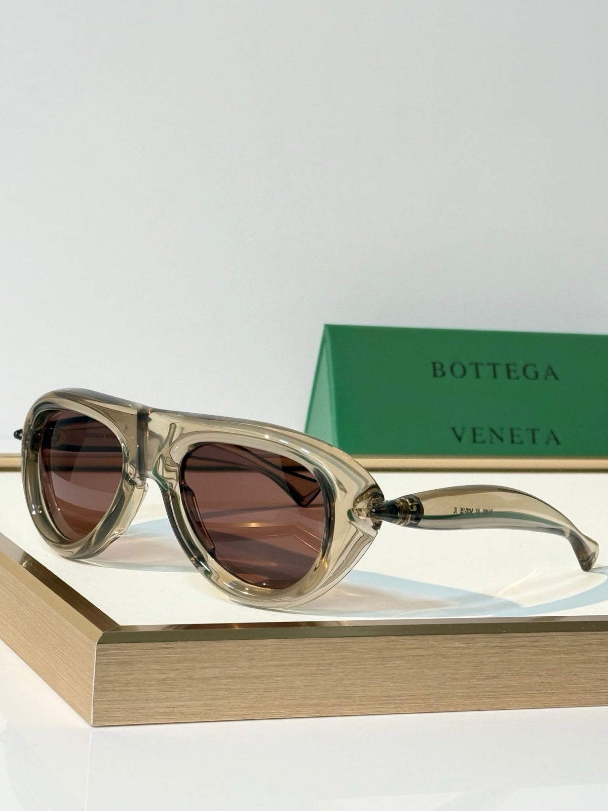 BOTTEGA VENETA BV1483S Sunglasses 💚