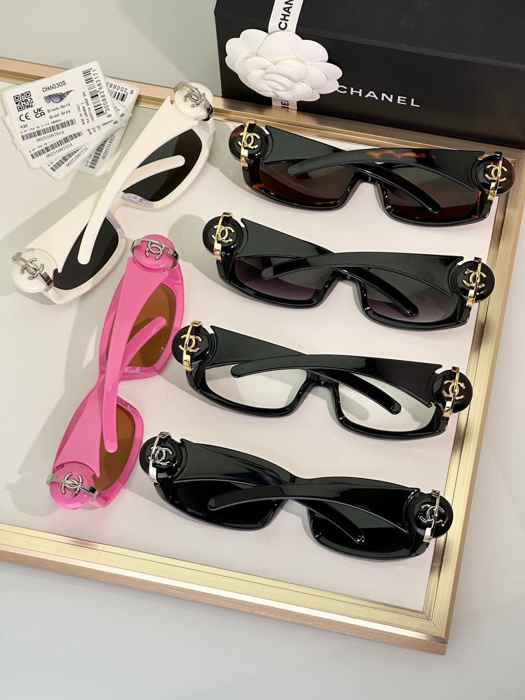 CHANEL 6030S  Rectangular Vintage Sunglasses Chanel Eyewear  🖤