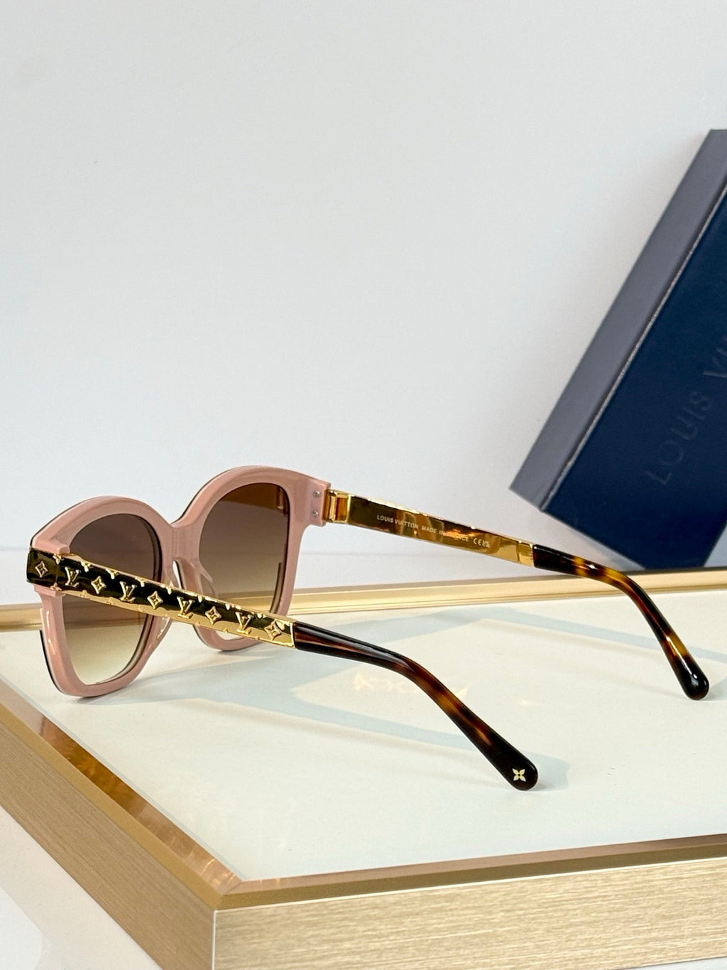 Louis Vuitton Z3182E-Z3265E LV Petit Soupçon Square Sunglasses  ✨