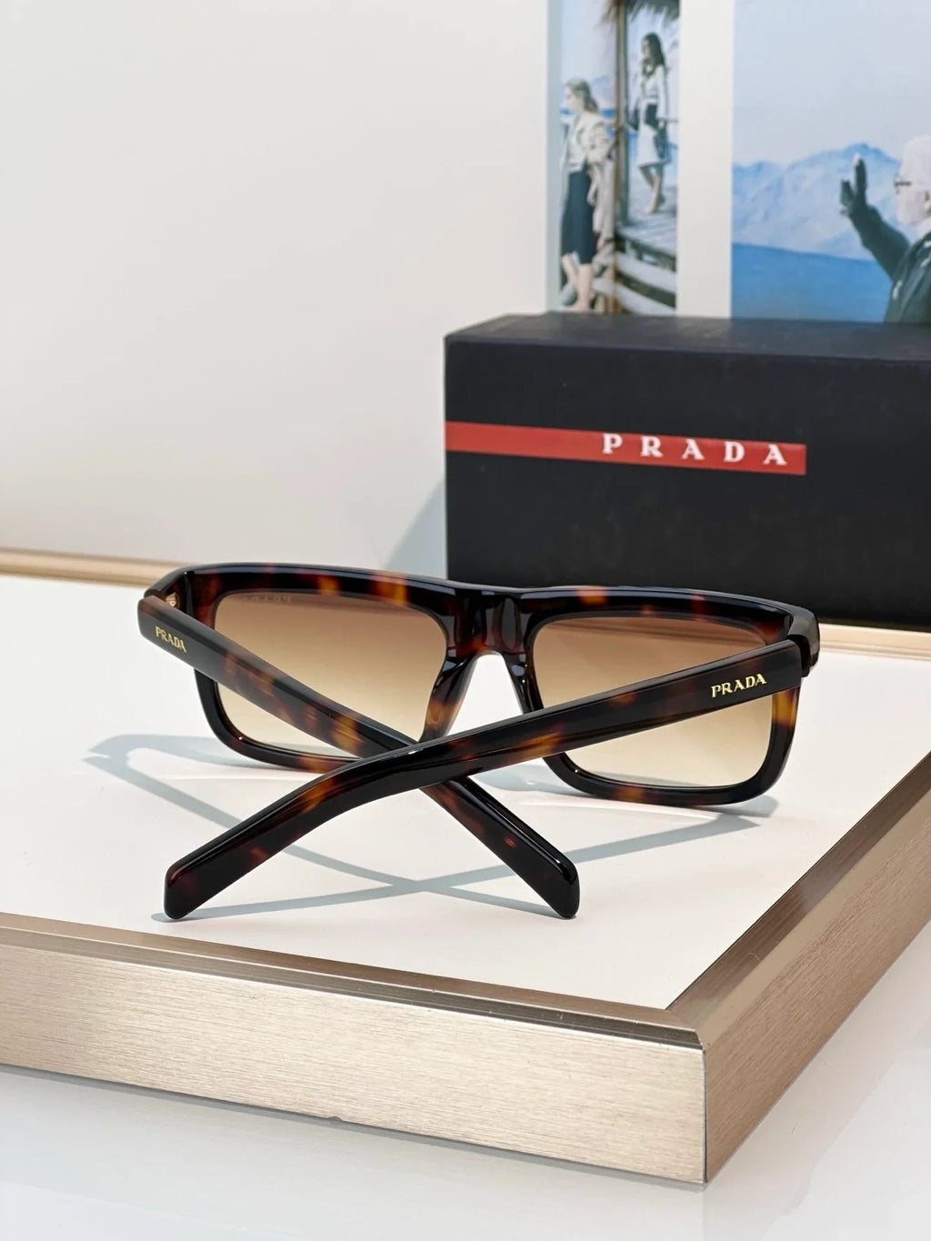 PRADA PR D11SF Sunglasses  🟥