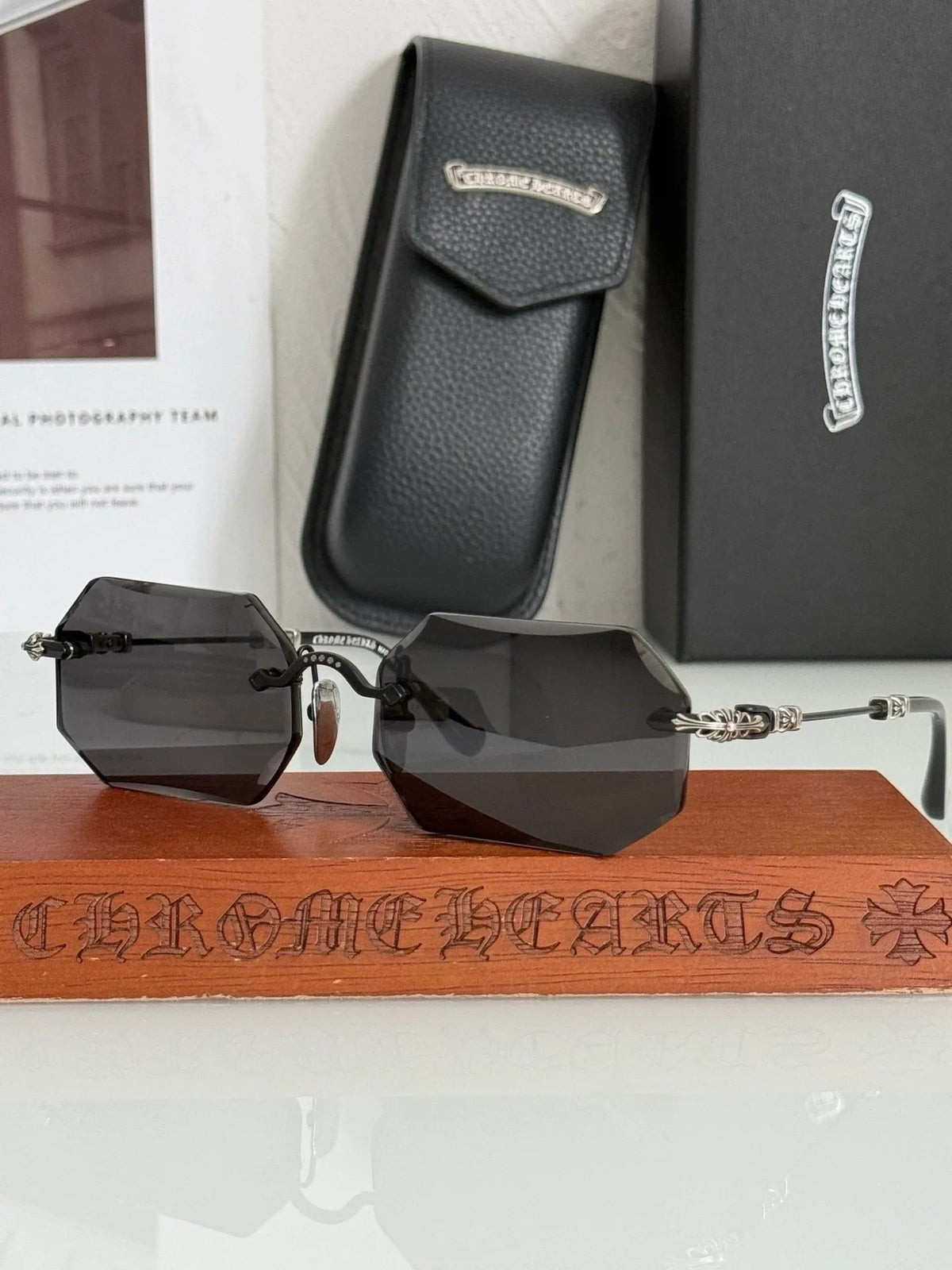 CHROME HEARTS PILLS V Floral Temple Rimless Photochromic Glasses ⚜️