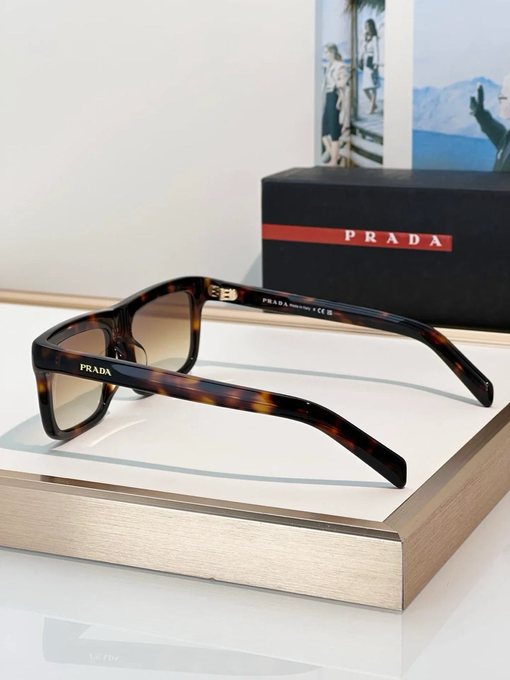 PRADA PR D11SF Sunglasses  🟥