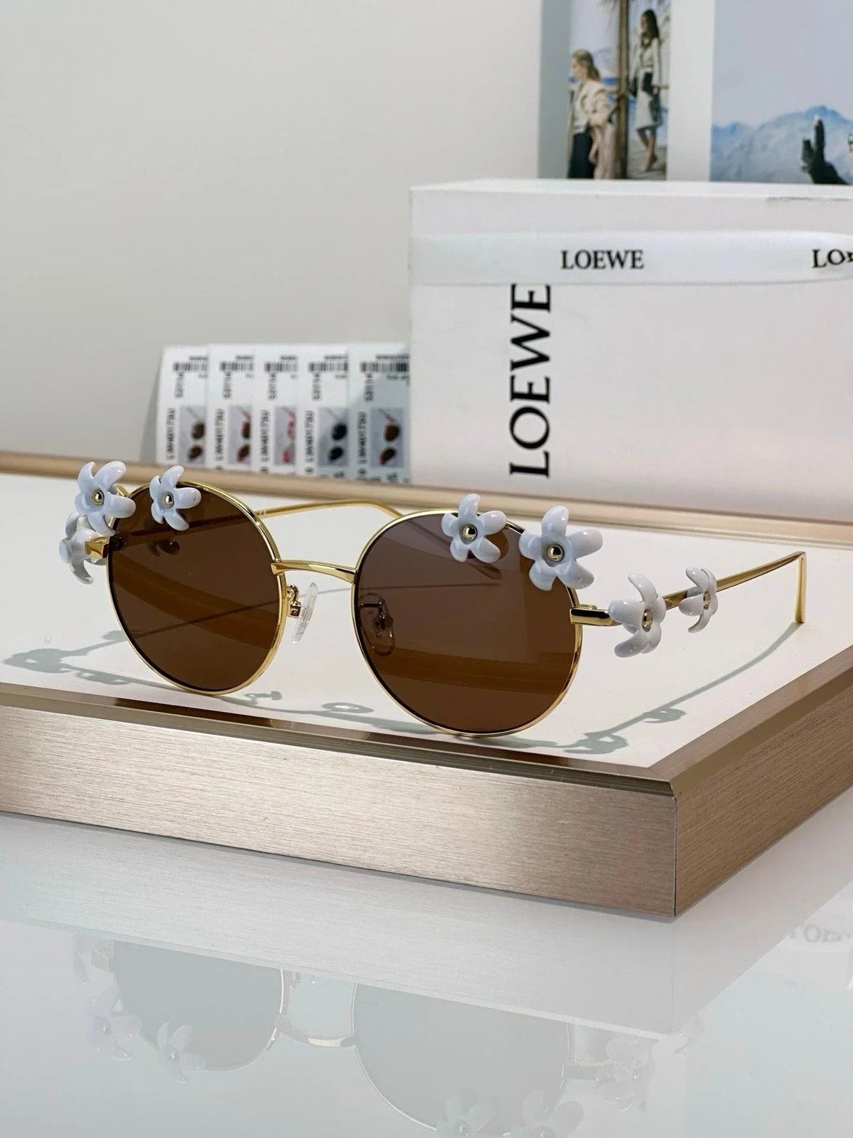 '- LOEWE LW 40173 U 30E Oval Sunglasses ✨
