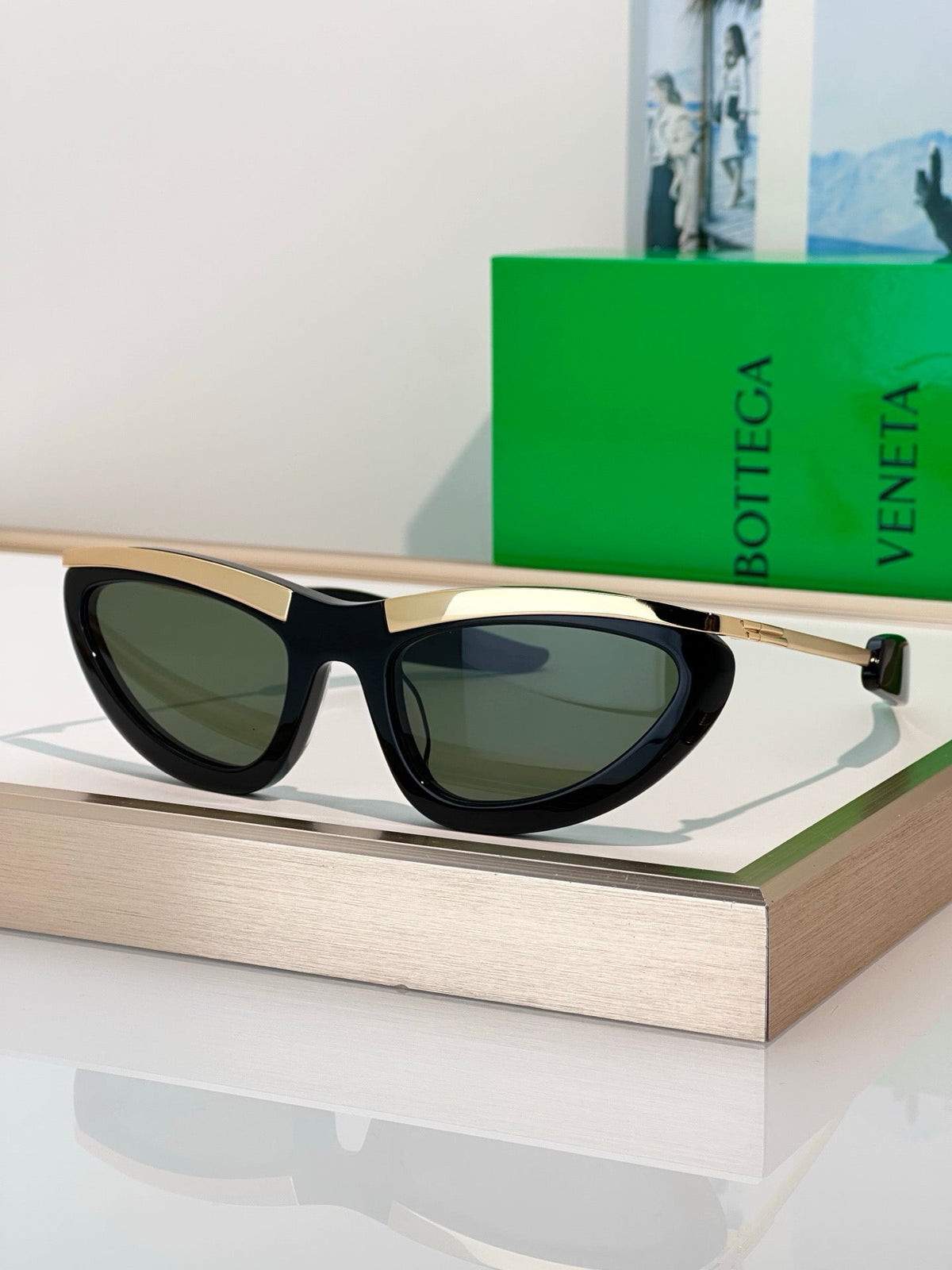 BOTTEGA VENETA BV1477S Sunglasses 💚