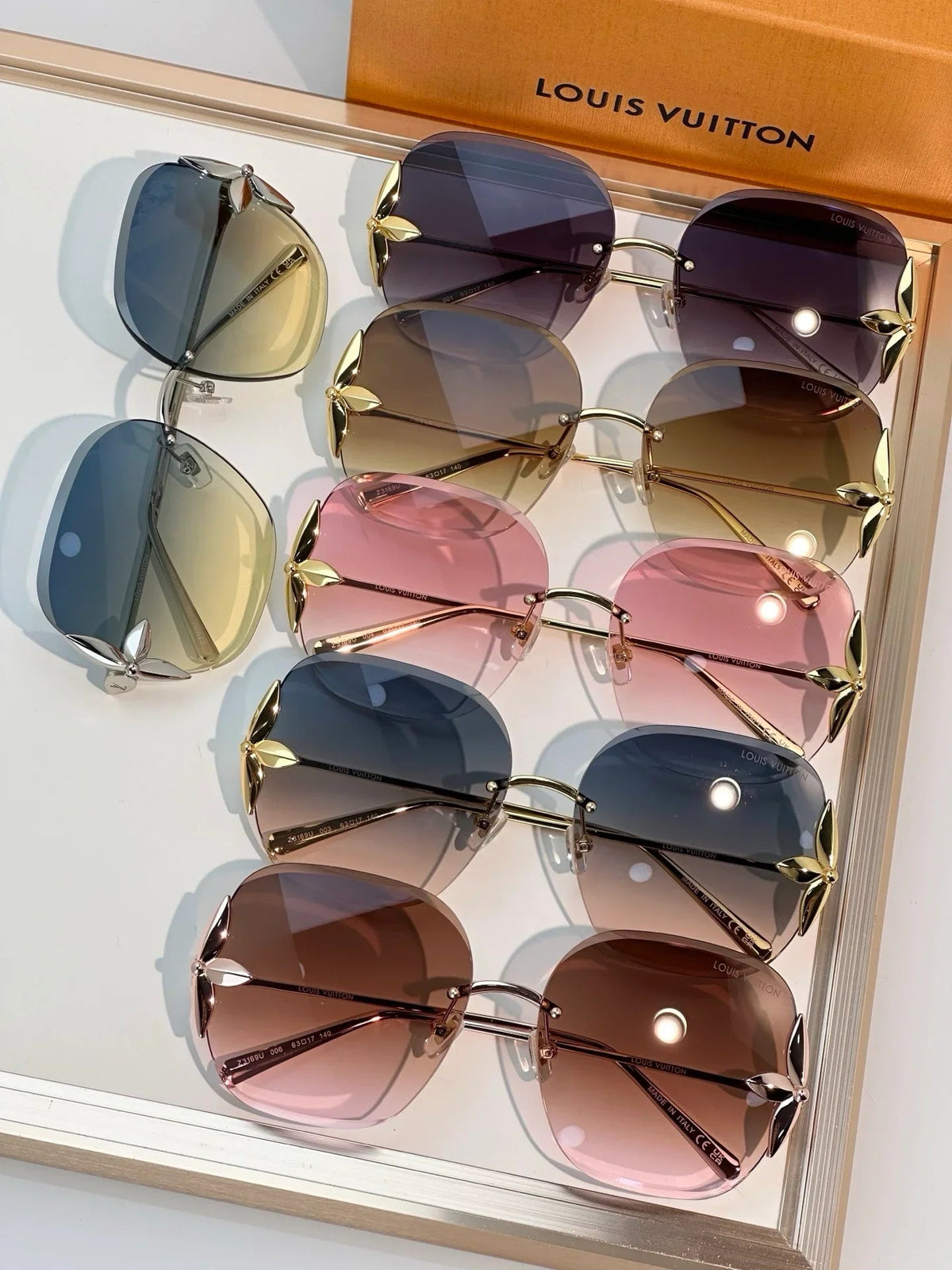 Louis Vuitton Z3169U Flower Edge Metal Square Sunglasses   ✨