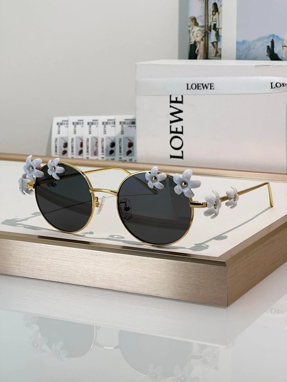 '- LOEWE LW 40173 U 30E Oval Sunglasses ✨