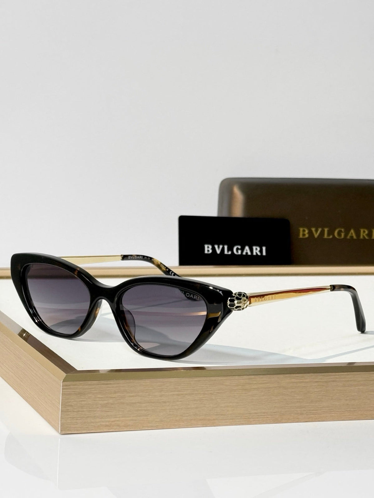 BVLGARI Serpenti Forever BV40109I Sunglasses ✨