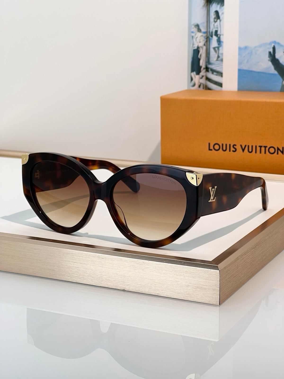 Louis Vuitton Z3339W LV Trunk Cat Eye Sunglasses ✨