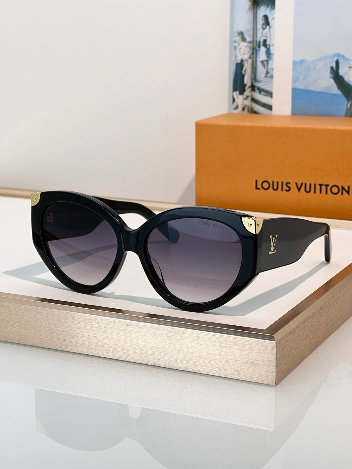 Louis Vuitton Z3339W LV Trunk Cat Eye Sunglasses ✨