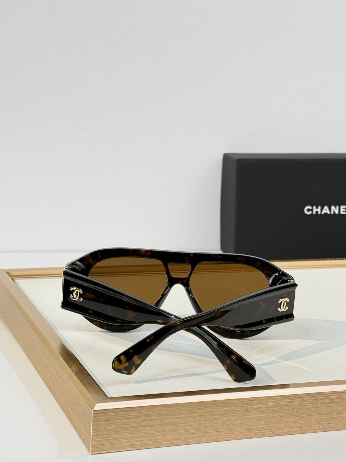 CHANEL 5568 Sunglasses Chanel Eyewear  🖤
