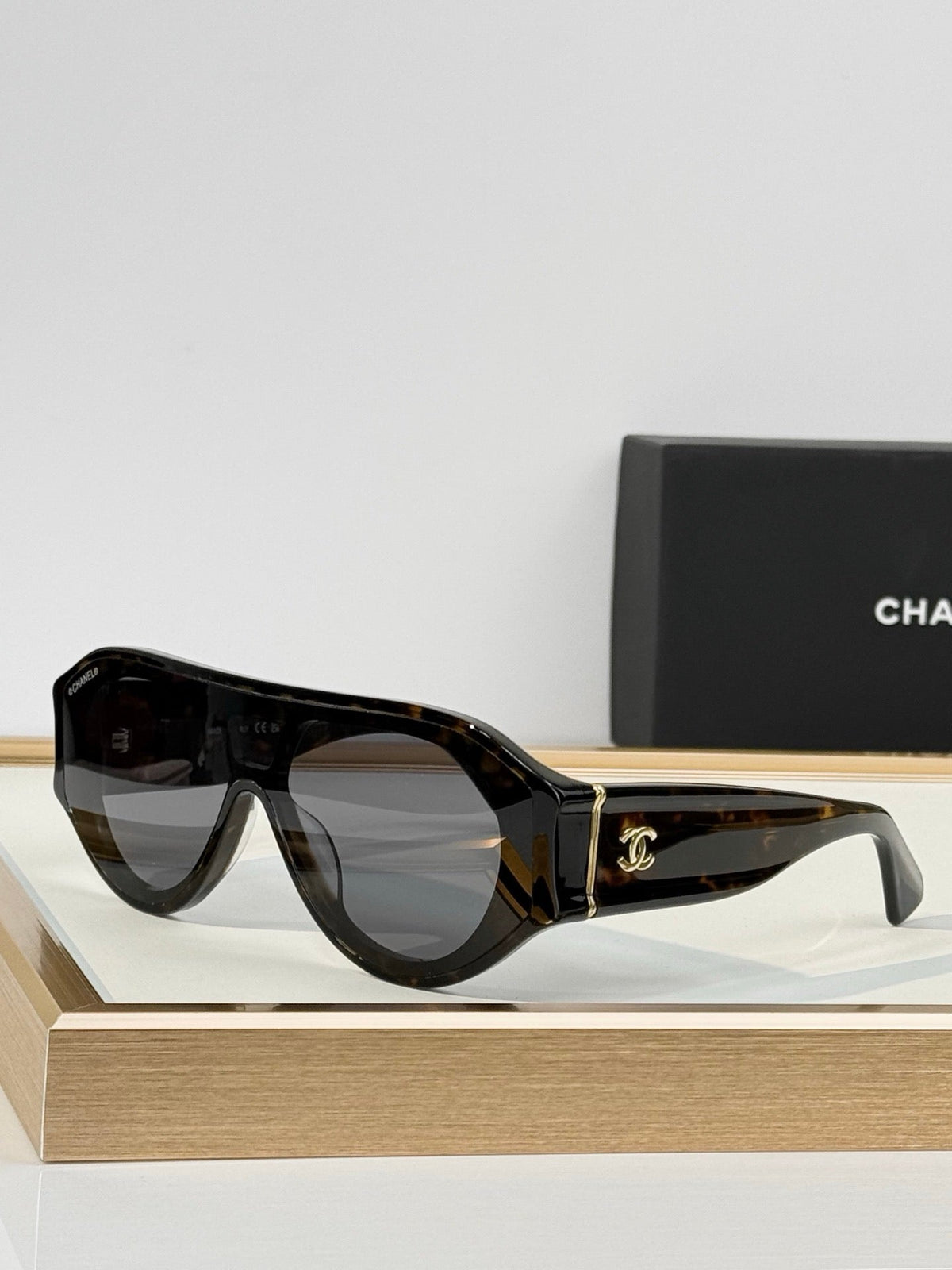 CHANEL 5568 Sunglasses Chanel Eyewear  🖤
