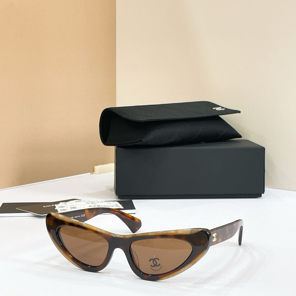 CHANEL 9203 Cat Eye Sunglasses Chanel Eyewear  🖤