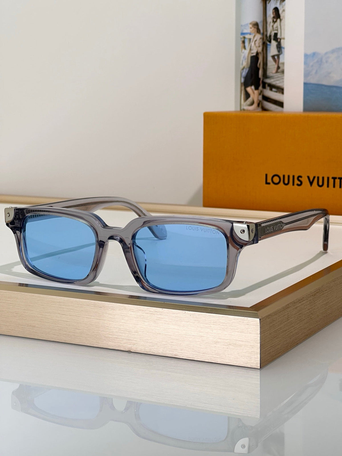 Louis Vuitton Z3595E Now LV Heritage Rectangle Sunglasses ✨