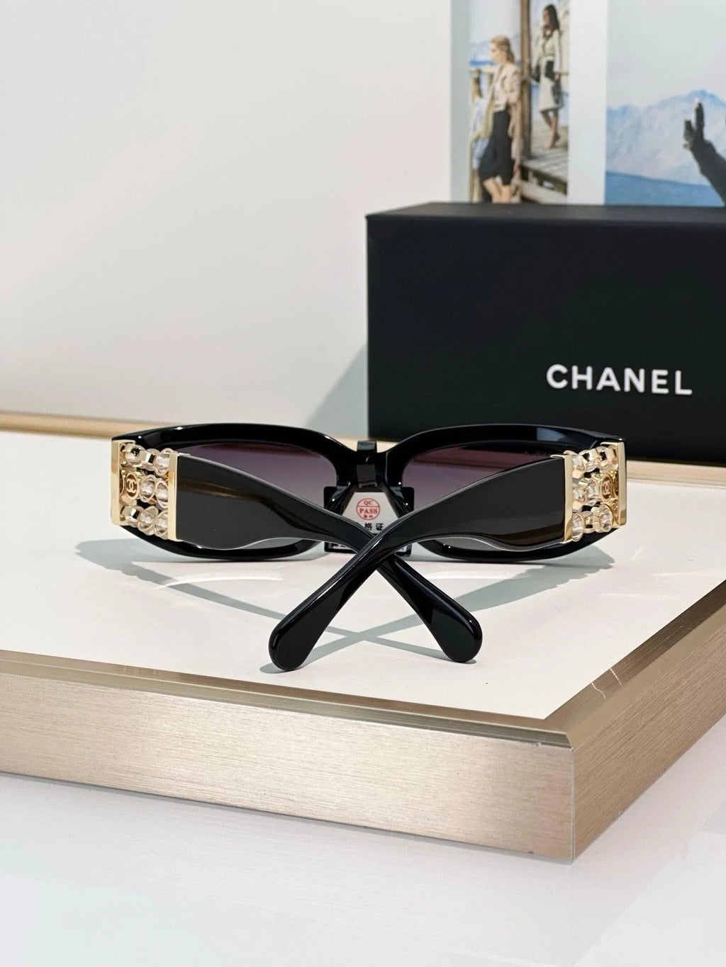 CHANEL Rectangle Sunglasses CH5544 Chanel Eyewear  🖤