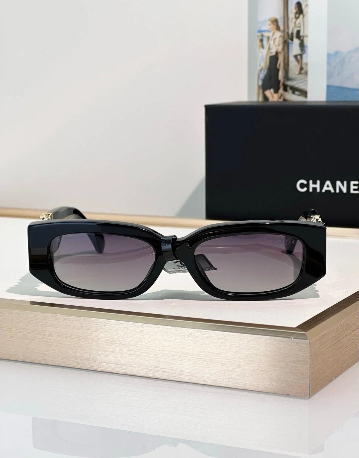 CHANEL Rectangle Sunglasses CH5544 Chanel Eyewear  🖤