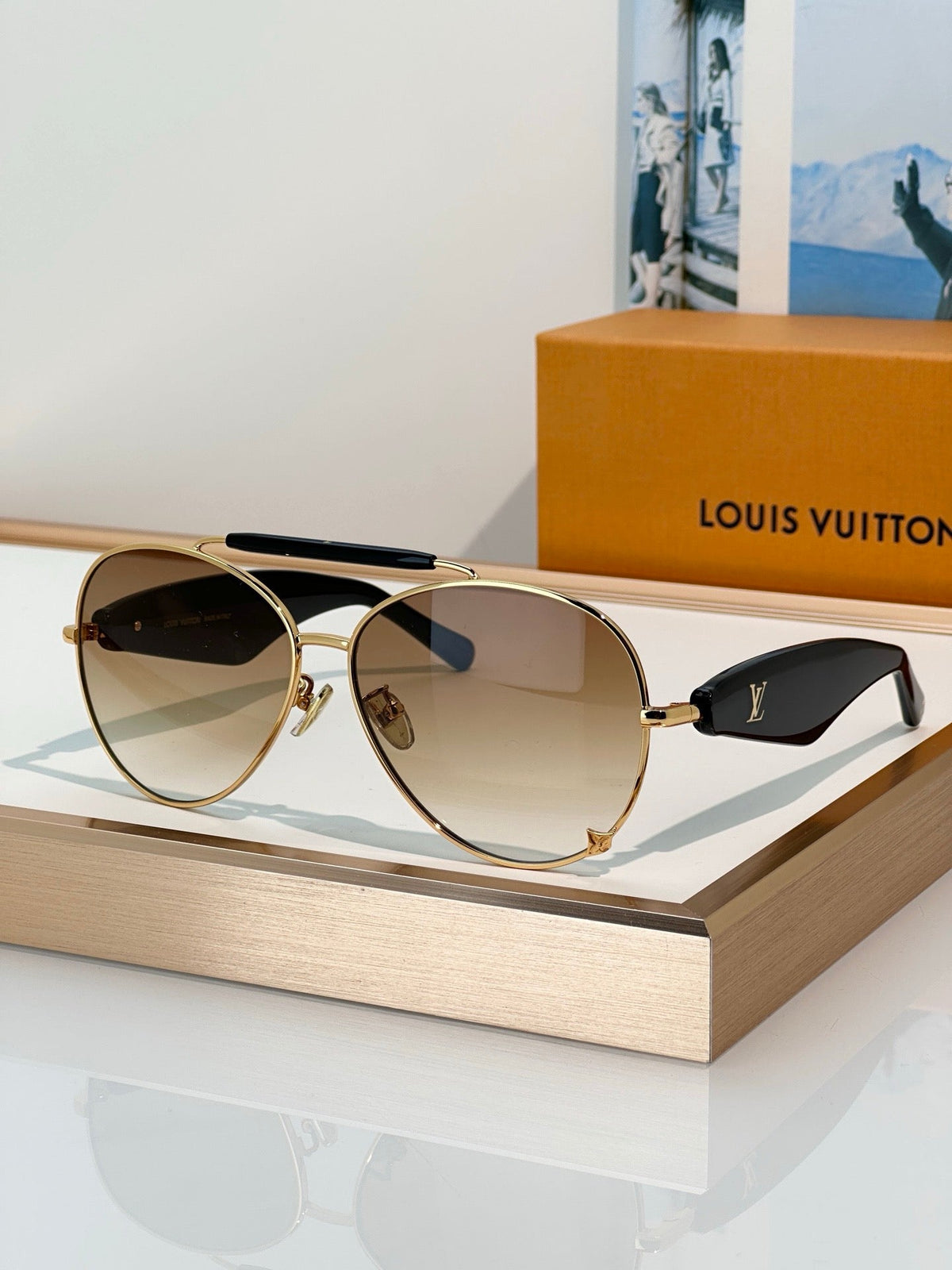 Louis Vuitton Z3463U LVision Light Pilot Sunglasses ✨