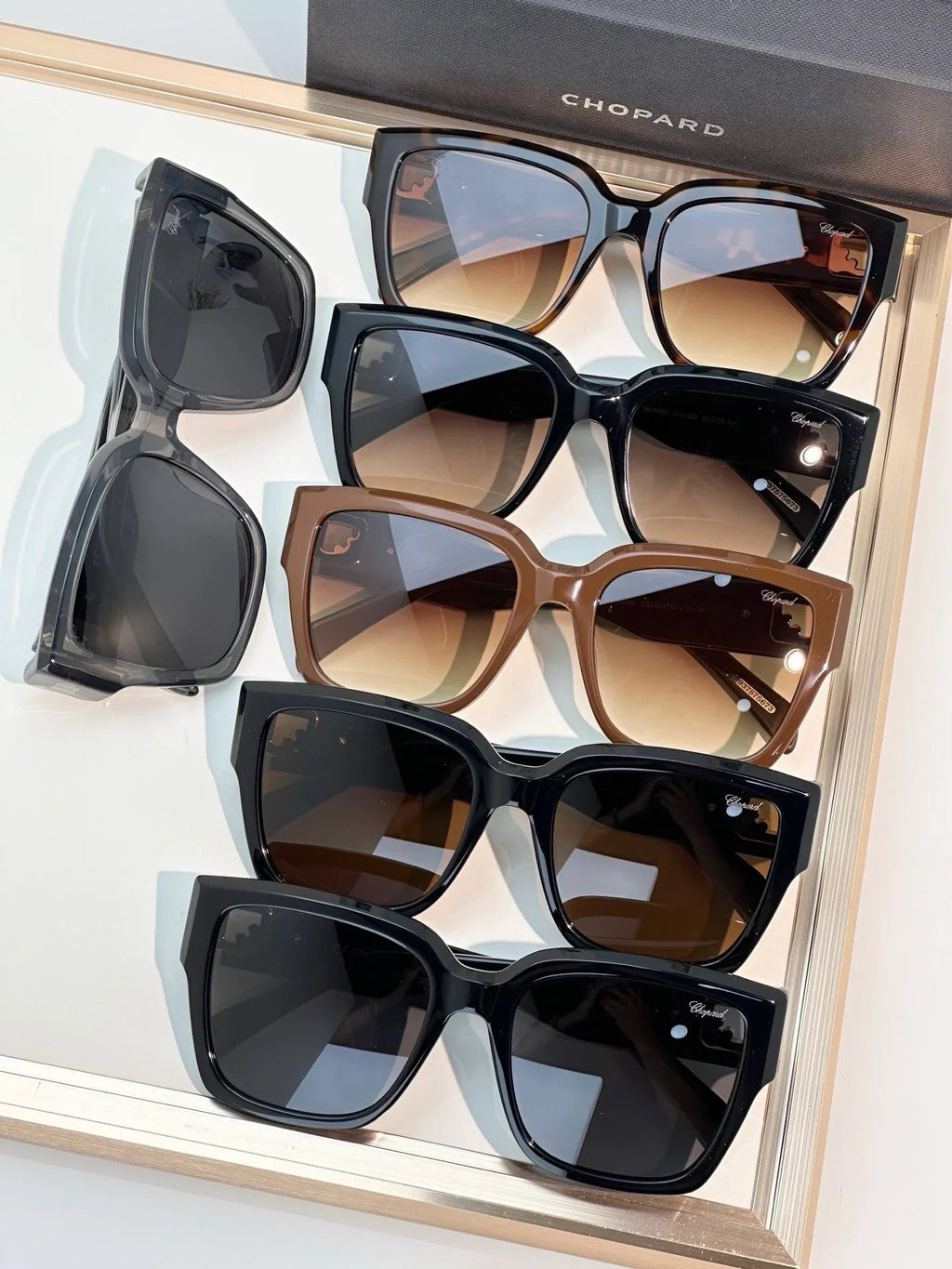 Chopard SCH406 0700 55 Sunglasses  ✨