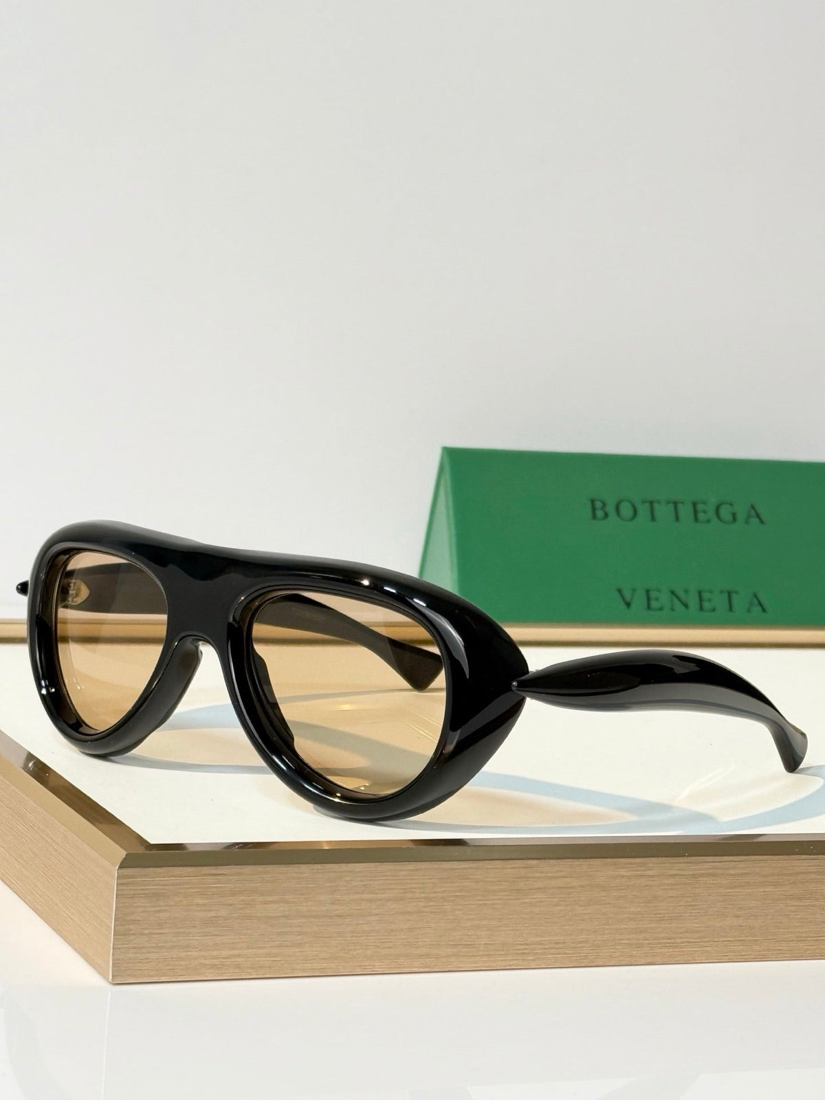 BOTTEGA VENETA BV1483S Sunglasses 💚