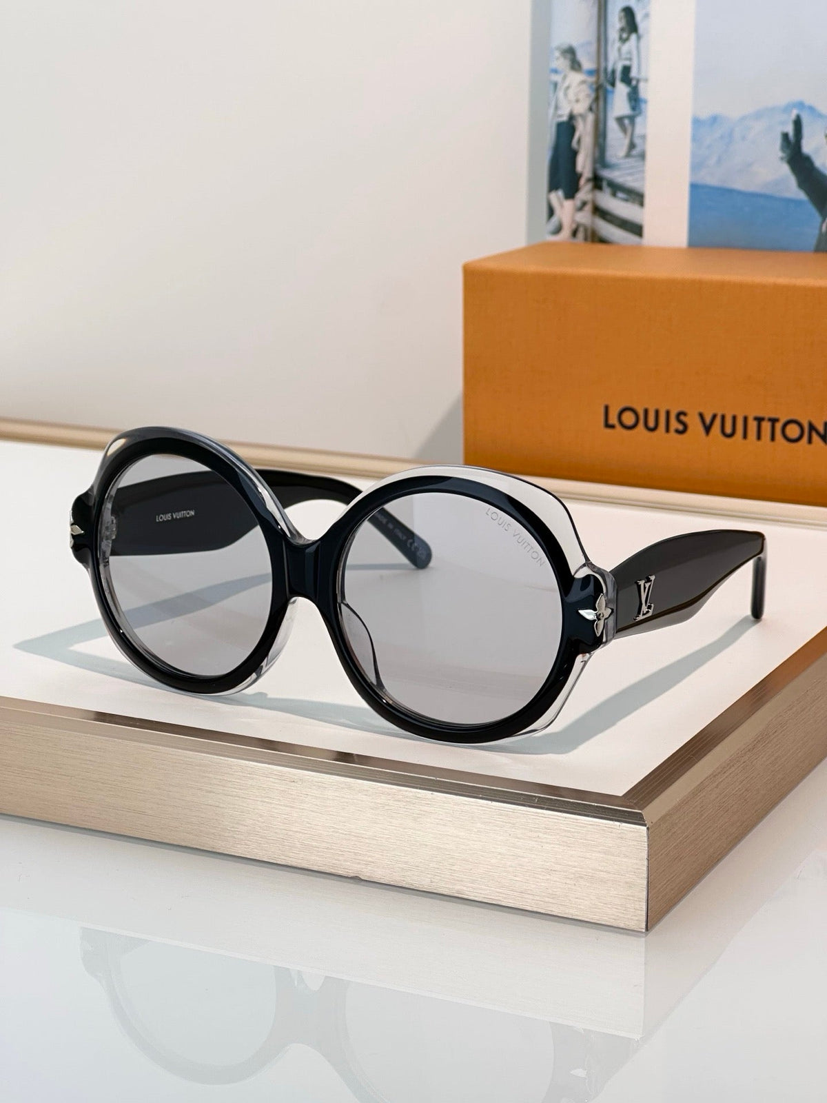 Louis Vuitton Z3325U-Z3326U New LV Aura Flower Round Sunglasses ✨