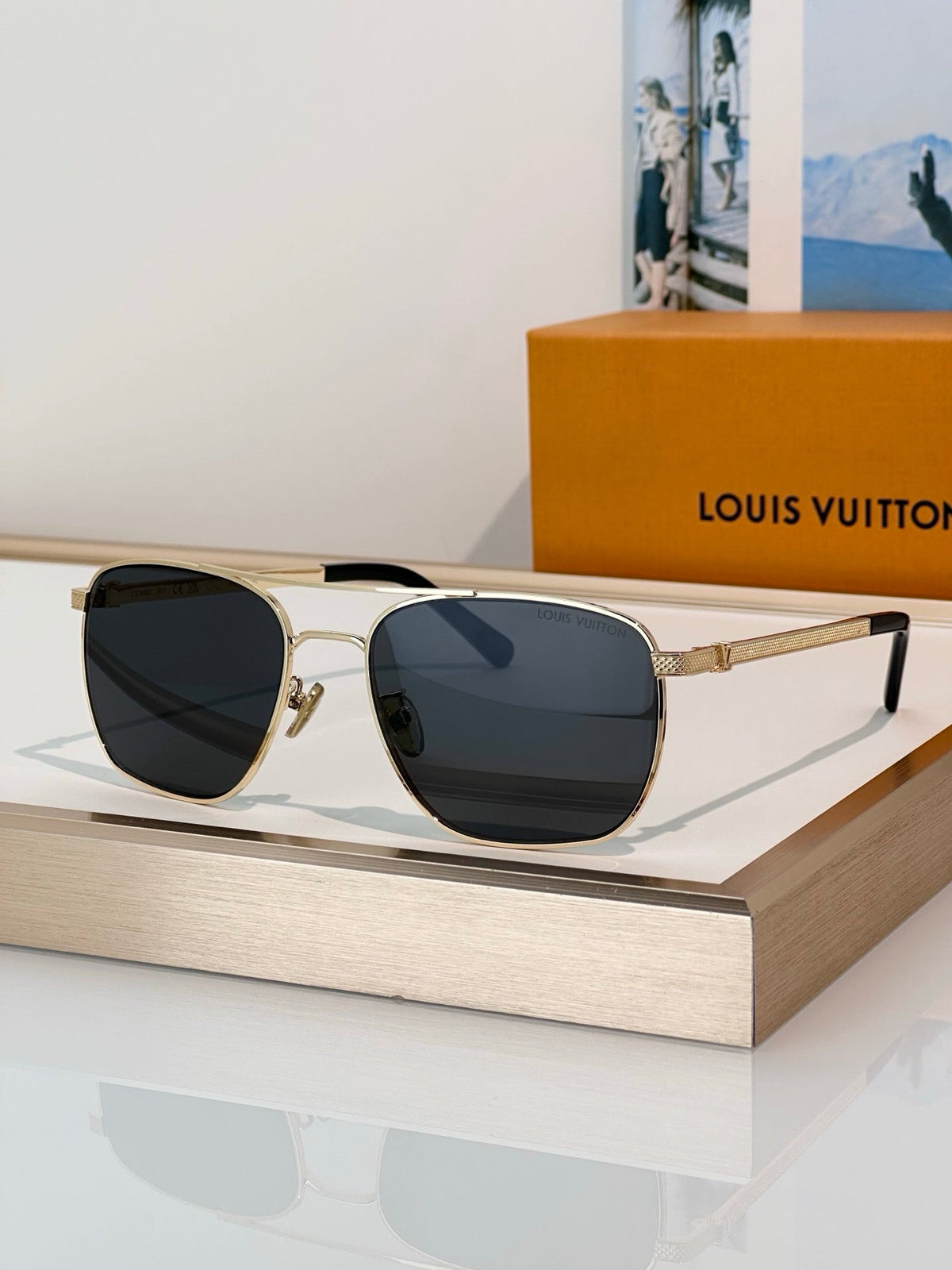 Louis Vuitton Z3388U  LV Whisper Squared Sunglasses✨