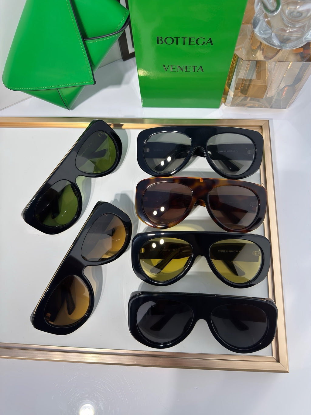 BOTTEGA VENETA BV1362S 005 - As Seen On Rihanna 💚
