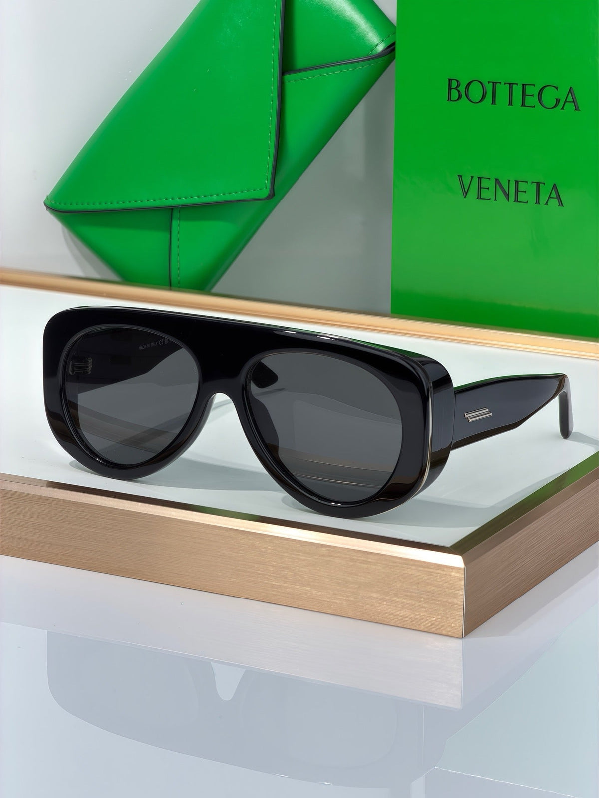 BOTTEGA VENETA BV1362S 005 - As Seen On Rihanna 💚