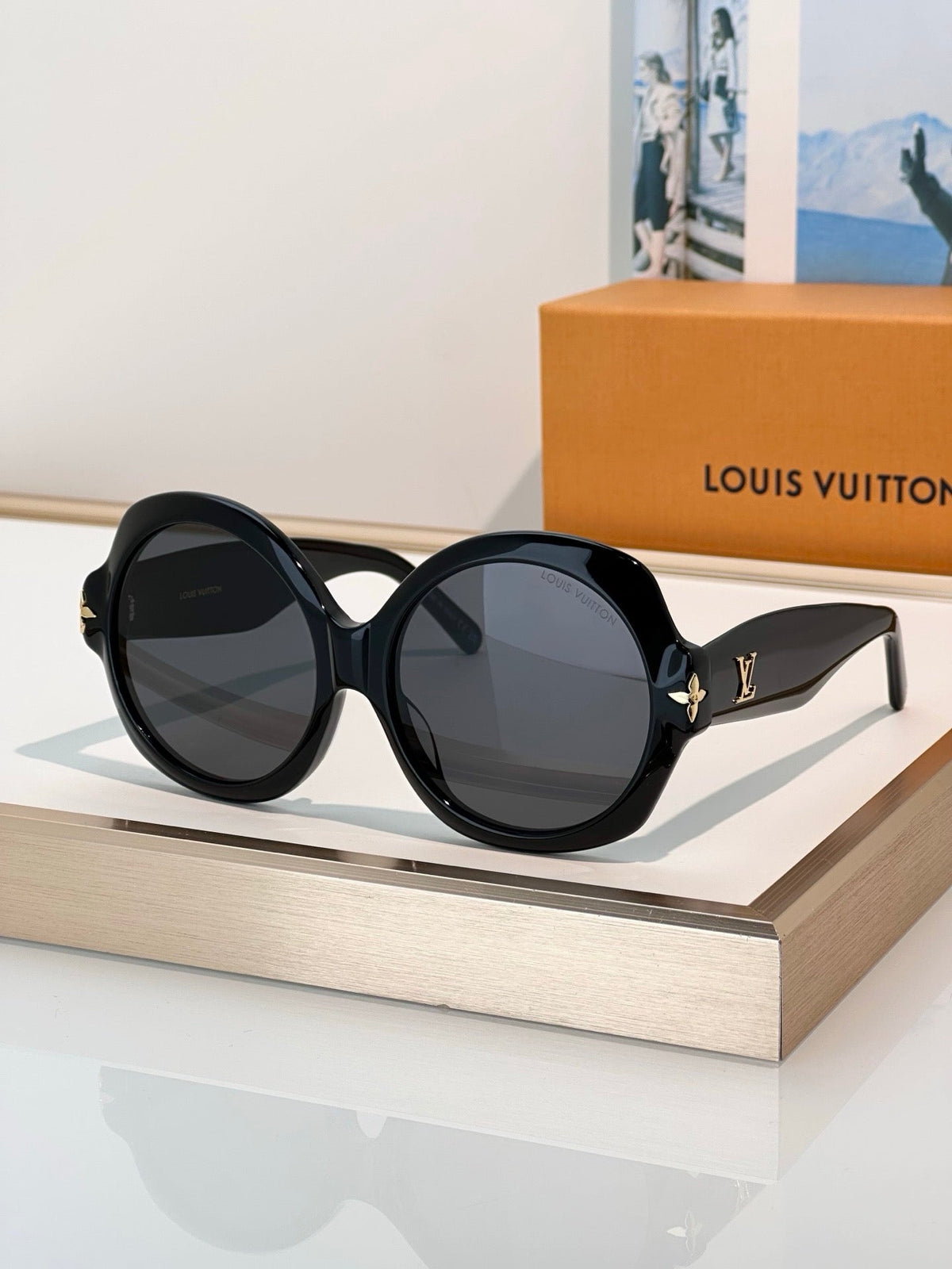 Louis Vuitton Z3325U-Z3326U New LV Aura Flower Round Sunglasses ✨