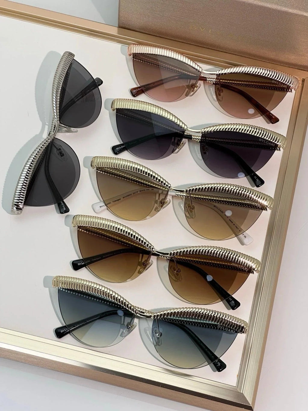 '- BVLGARI Bvlgari Tubogas BV 40056U Sunglasses ✨