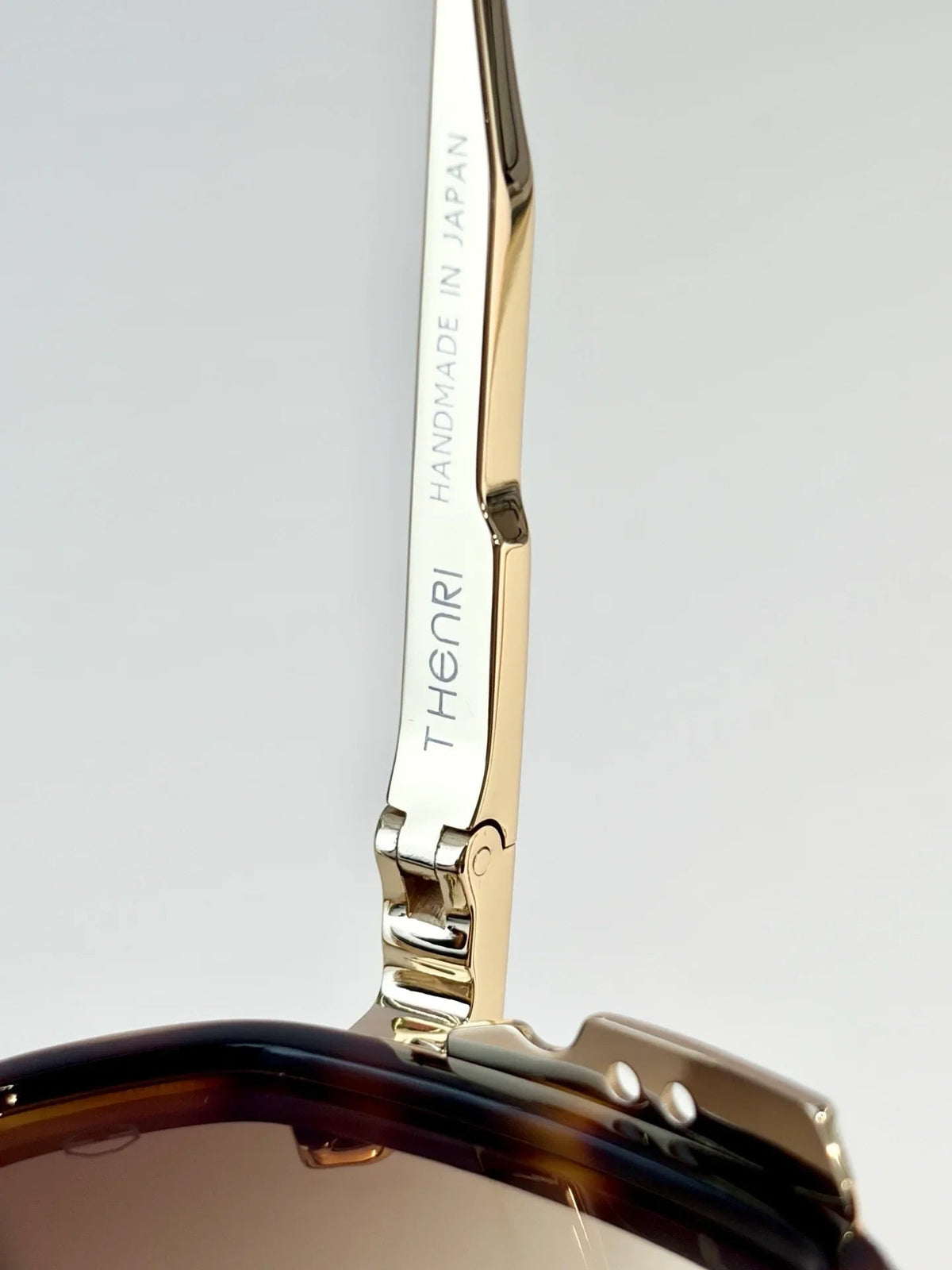 T HENRI Shadow Eyewear Frame Sunglasses 👑