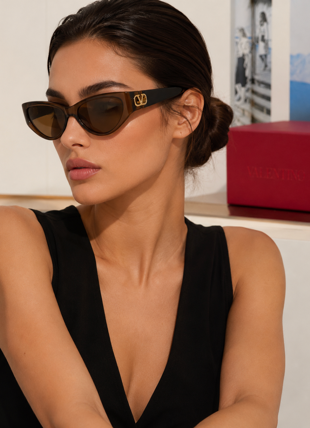 Valentino Vain Light VG0014S 001 Sunglasses✨